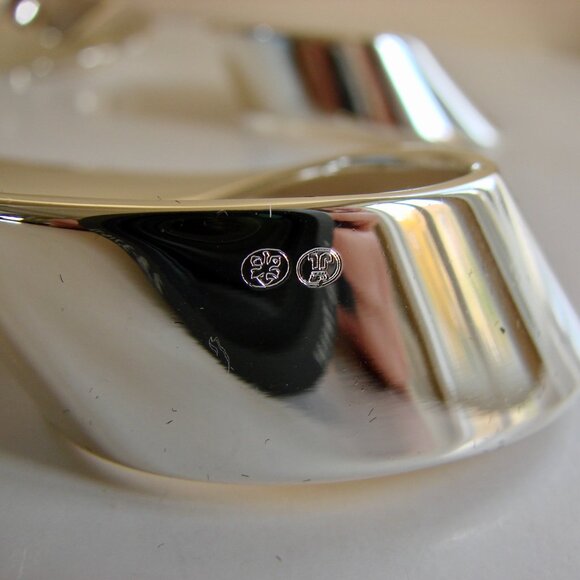 Silver Plated Napkin Rings Wedgwood Twist Napkin Rings Set of 4 Modern Hallmark - Picture 8 of 13